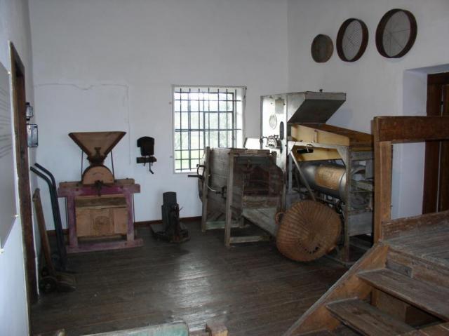 Landwirtschaftliche Geräte – historische Ausstellung