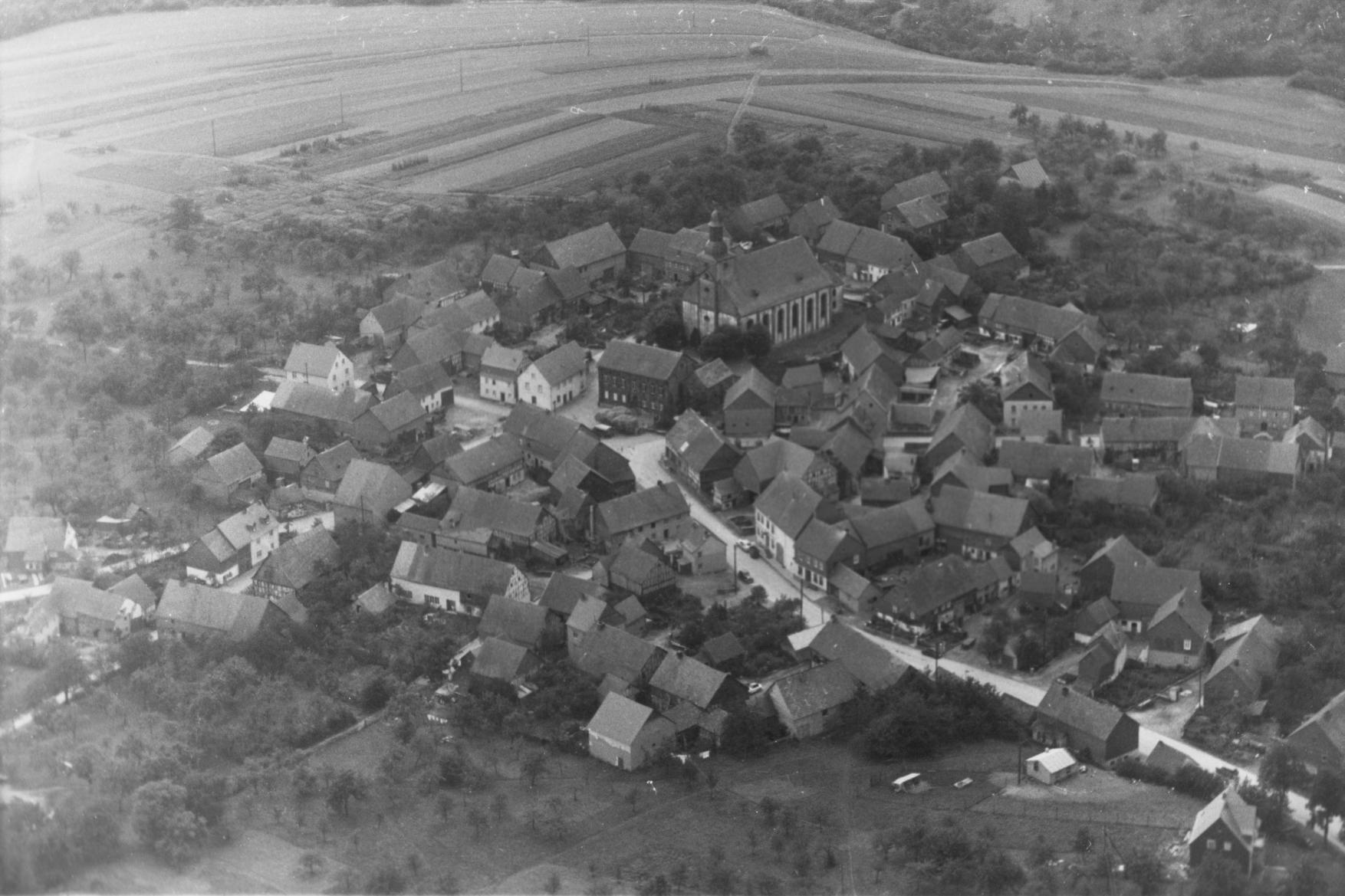 Mittelstrimmig Luftaufnahme 1957